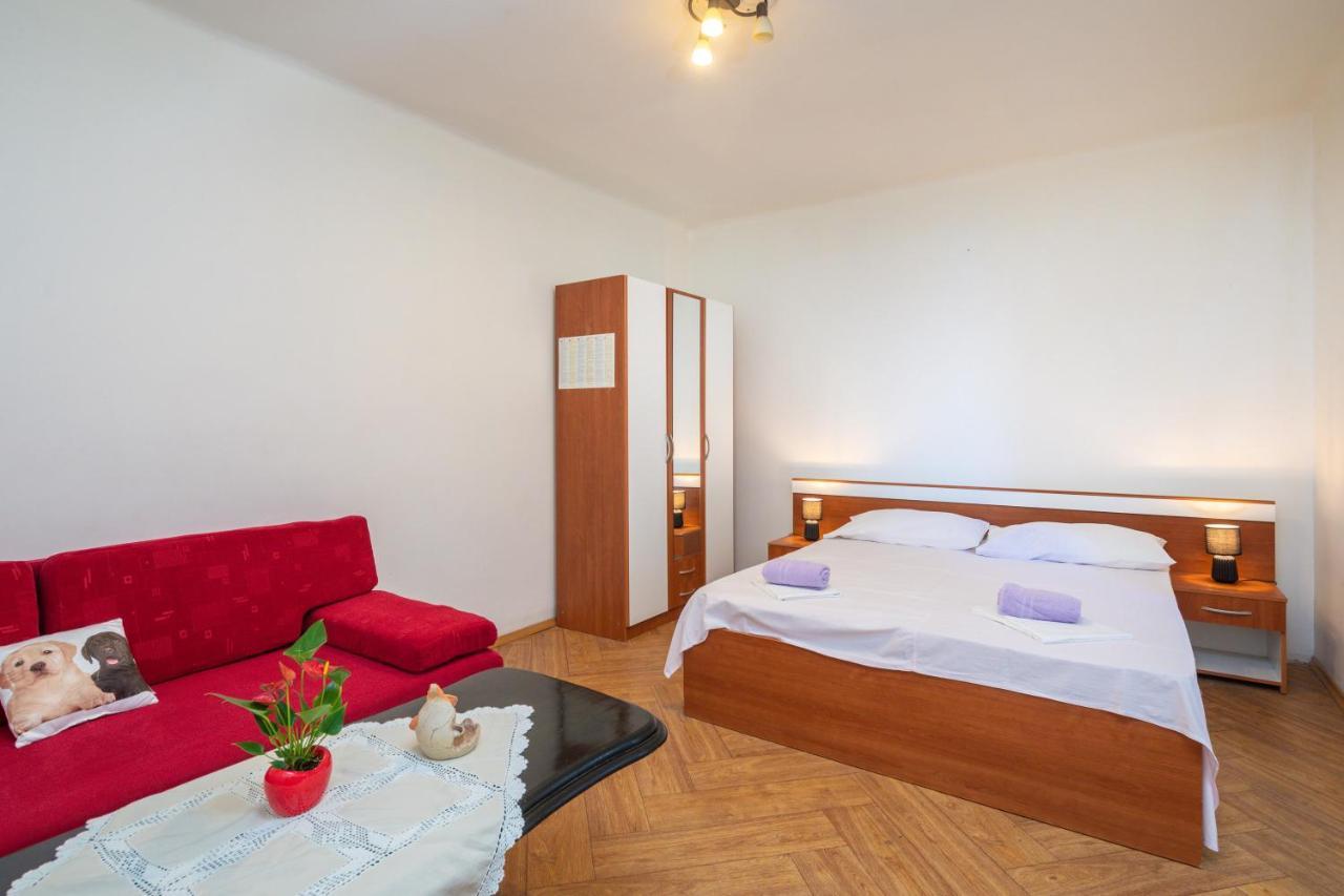 Beach Apartments "Bili Cvitak" Duće Buitenkant foto