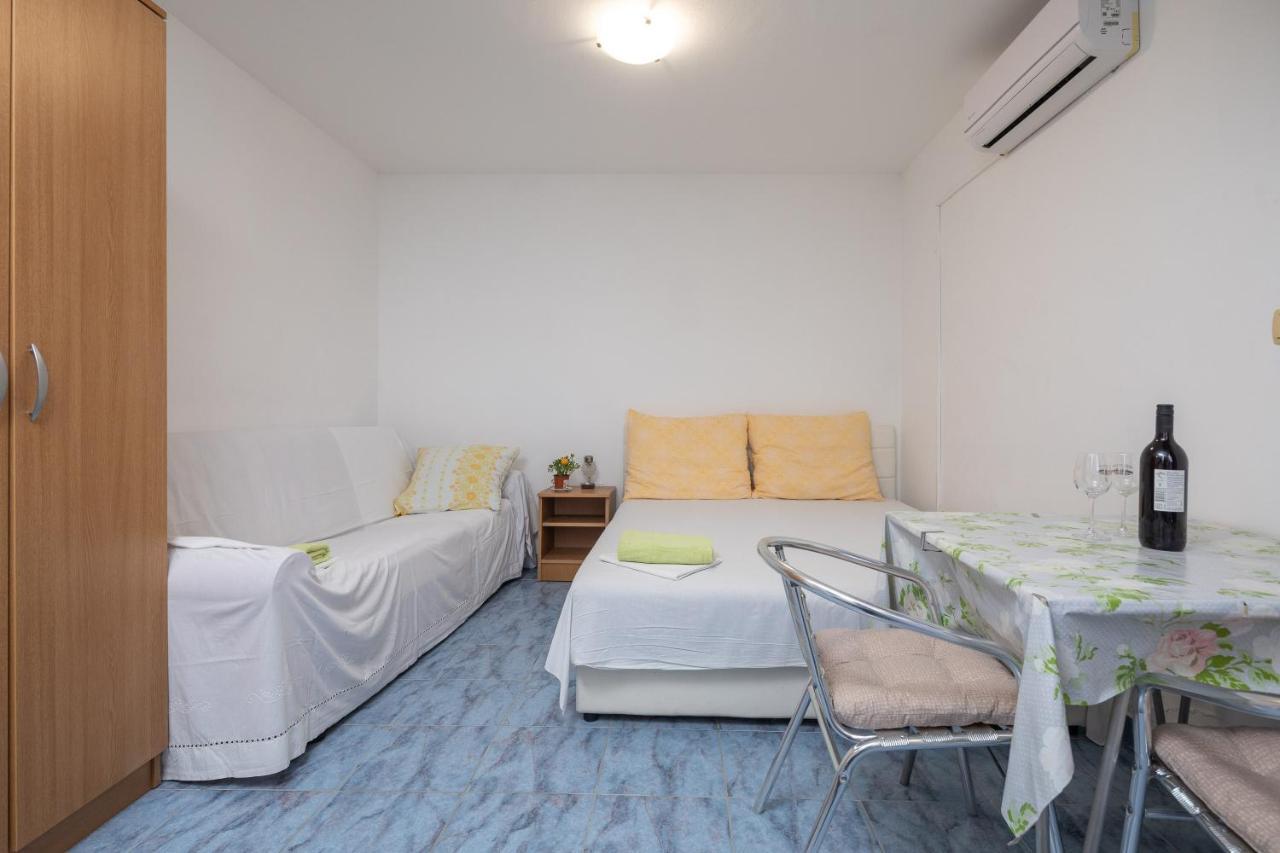 Beach Apartments "Bili Cvitak" Duće Buitenkant foto