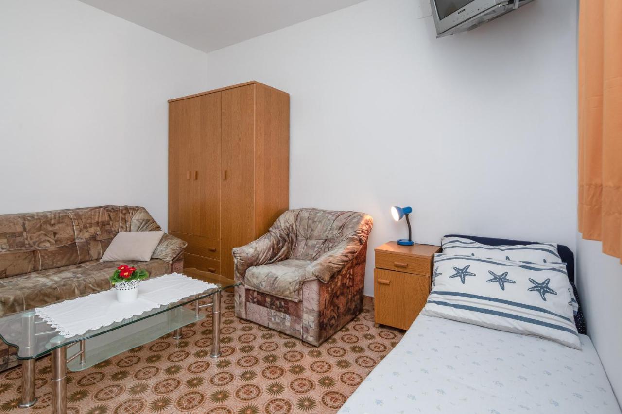 Beach Apartments "Bili Cvitak" Duće Buitenkant foto
