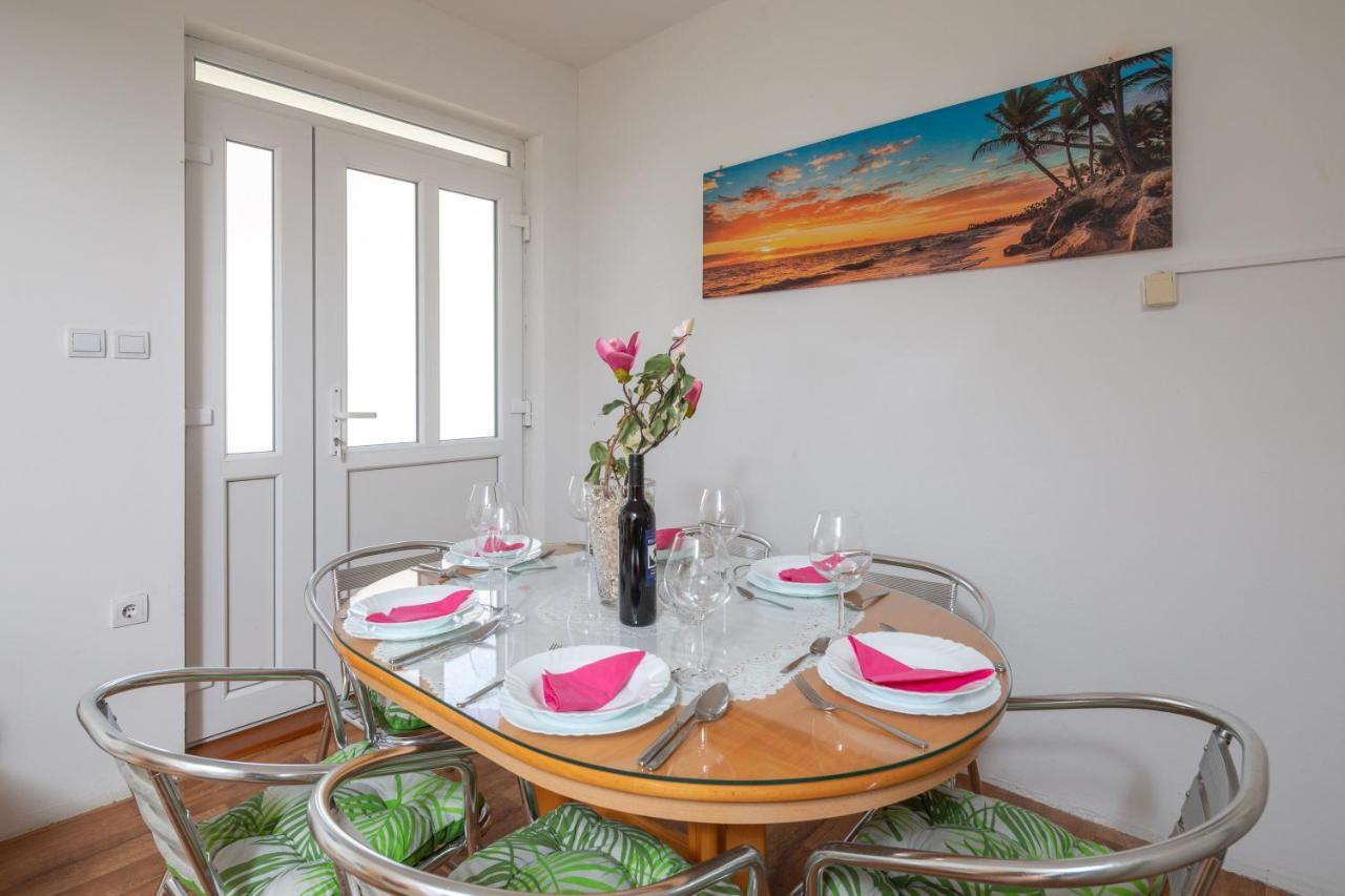 Beach Apartments "Bili Cvitak" Duće Buitenkant foto