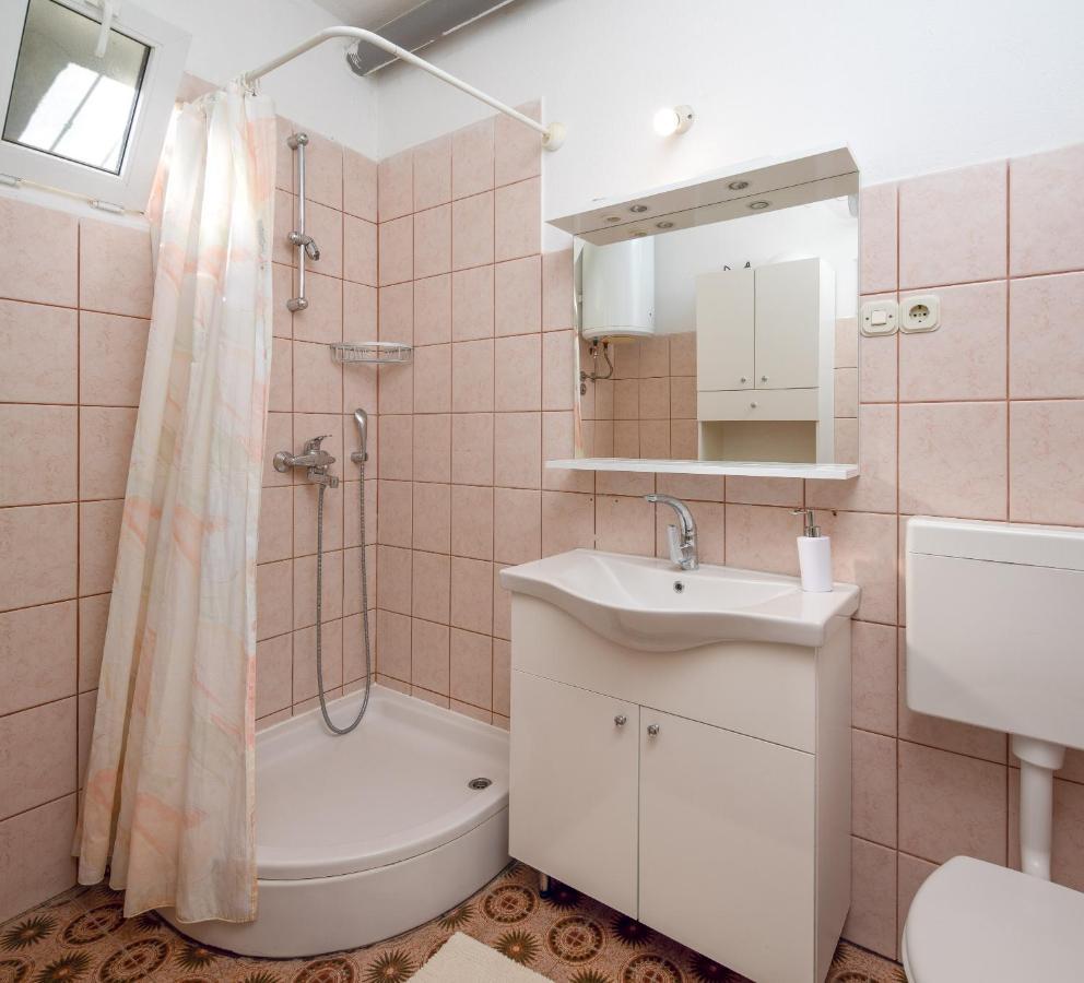 Beach Apartments "Bili Cvitak" Duće Buitenkant foto